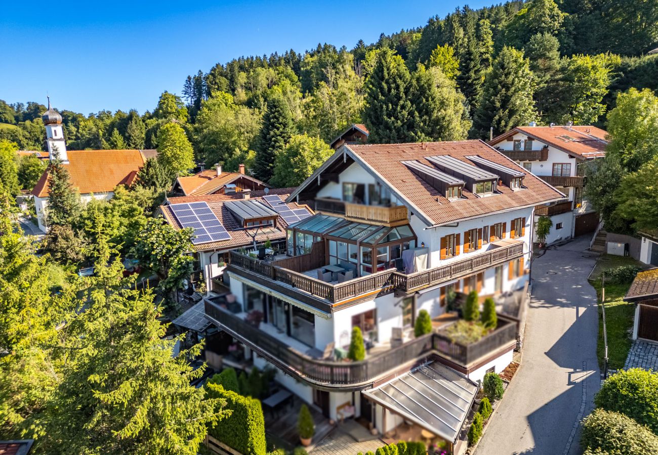 Apartment in Gmund am Tegernsee - Ferienwohnung Tegernsee-Blick mit Bergblick