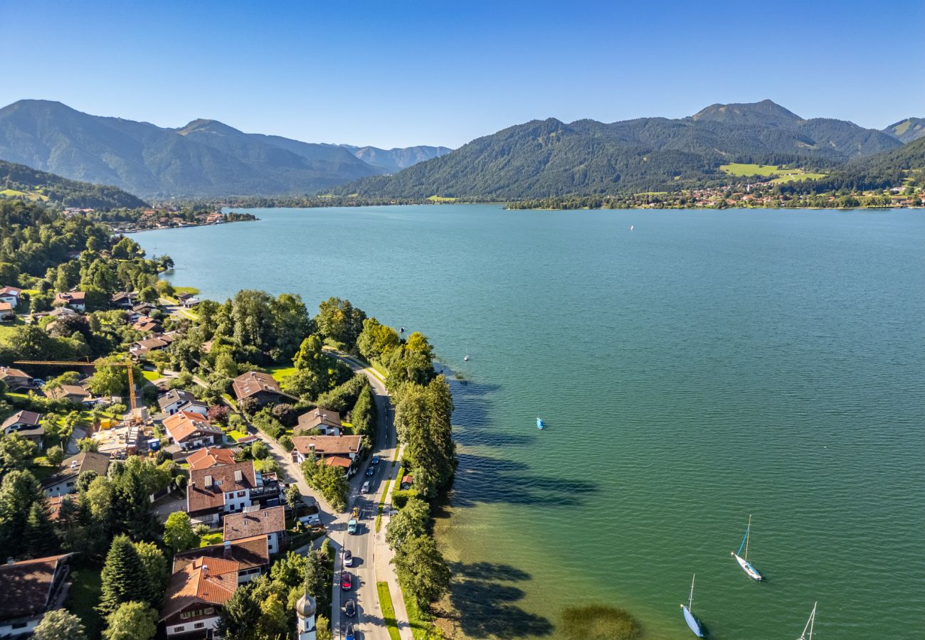 Ferienwohnung in Gmund am Tegernsee - Ferienwohnung Tegernsee-Blick mit Bergblick