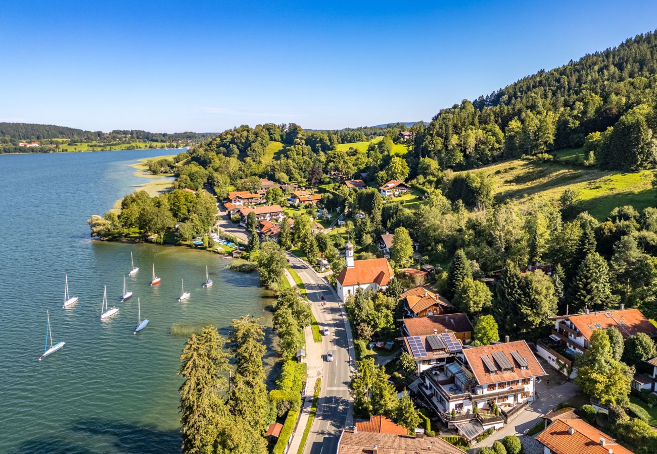 Ferienwohnung in Gmund am Tegernsee - Ferienwohnung Tegernsee-Blick mit Bergblick