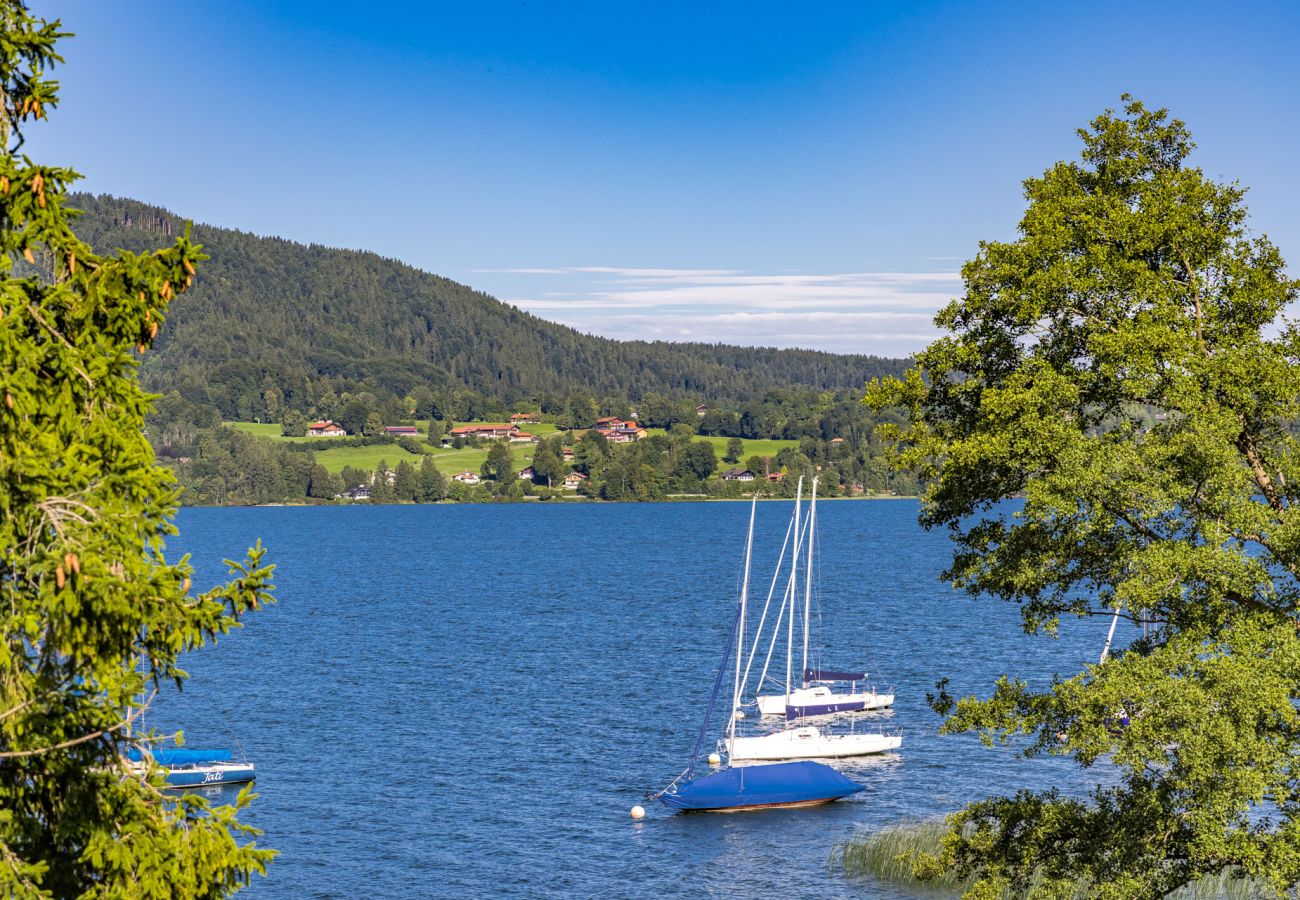 Ferienwohnung in Gmund am Tegernsee - Ferienwohnung Tegernsee-Blick mit Bergblick